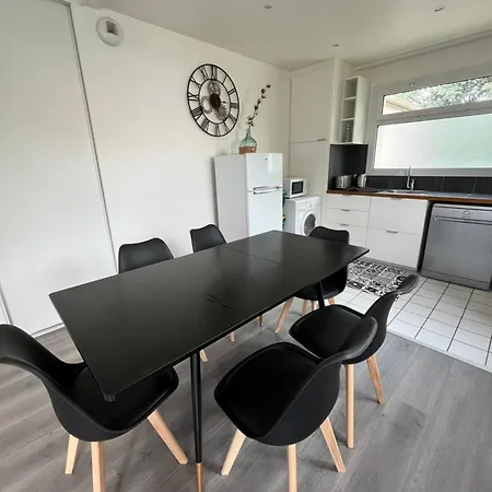 Apartment Duplex T3 Proche De Paris & Versailles Bois-dʼArcy